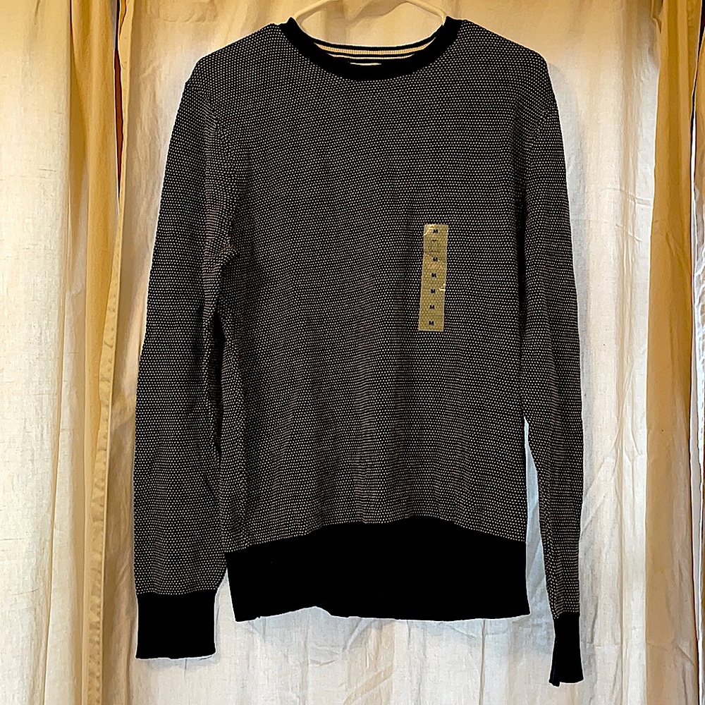 Old Navy textured blue and white sweater